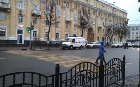 "К вернувшимся выезжают с полицией": как следят за жителями при пандемии в Ярославле