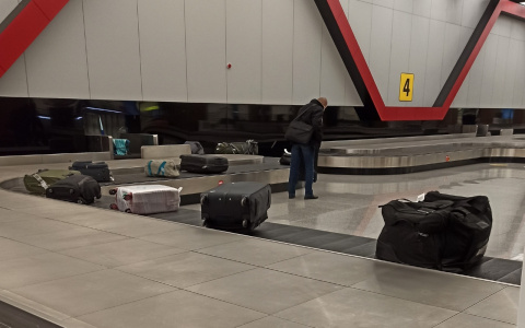 Россия останавливает авиарейсы: как ярославцам вернуться домой