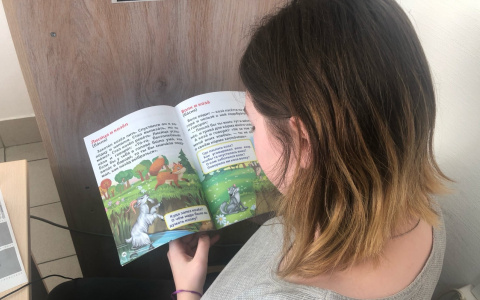 Школьники Ярославля вышли с каникул: куда звонить по вопросам "дистанционки"