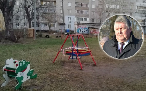"Детям вход запрещен": ярославцам объяснили, почему малыши остались без качелей