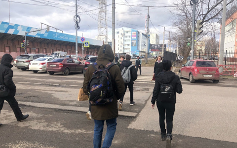 Оставшимся без денег ярославцам предлагают найти работу: вакансии