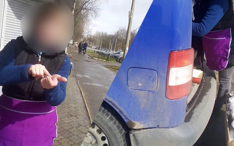 «Коронавирус ей не страшен»: ярославцы раскритиковали уличную продавщицу куличей