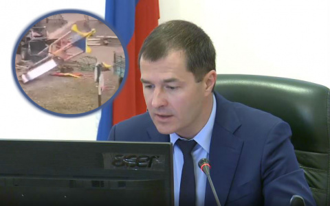 "Начали ломать, как варвары": мэр Волков отчитал подчиненных за снос детской площадки