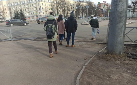 Коронавирус молодеет: причину объяснили в Роспотребнадзоре