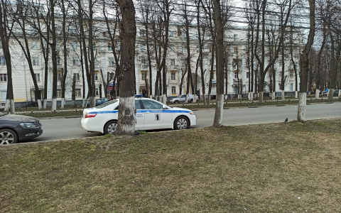 Разрешат вскрывать авто: правительство расширяет права полицейских