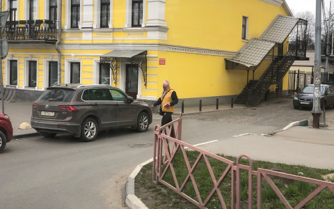 Забудьте про приличия: назвали самый вероятный способ заразиться COVID