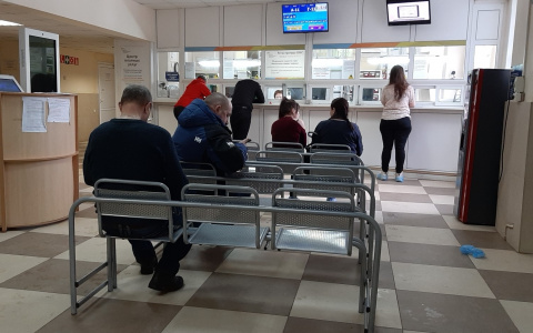 Нагулялись в Пасху: в Роспотребнадзоре назвали две причины роста больных COVID-19