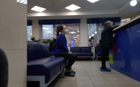 Затронет голову: новое осложнение от коронавируса нашли ученые