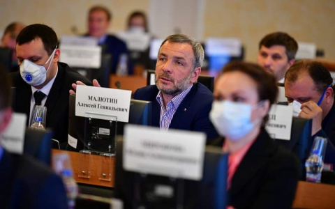 "Никто не соблюдает масочный режим": еще 97 ярославцев заболели коронавирусом за сутки