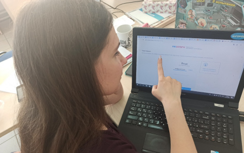 Путинские 10 тысяч на ребенка хотят украсть: о поддельных сайтах сообщил Банк России