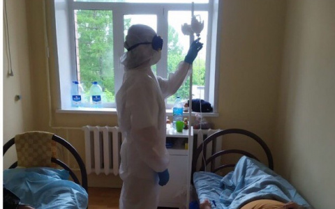 Антибиотики бессильны: чудо-лекарство от ковида испытывают на ярославцах