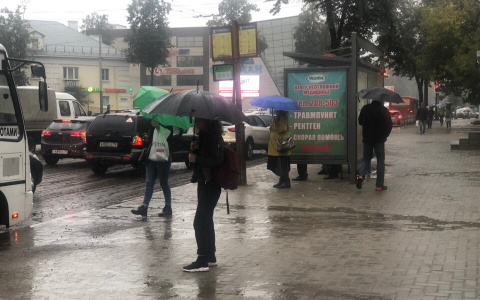 Прячьте авто и головы: мощный град надвигается на Ярославль