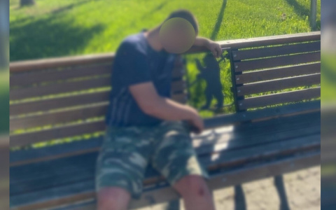 Лежал на земле: потерявшегося парня нашли в центре Ярославля