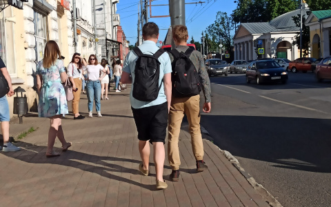 Россиян ждет не простой июль: синоптики удивили прогнозом погоды на лето