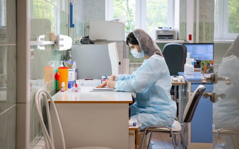 Смертность снизилась на 35 процентов: в ВОЗ заявили о научном прорыве в лечение Covid-19