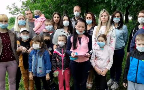 "300 семей вылетят из программы": ярославцы записали видеобращение к Путину