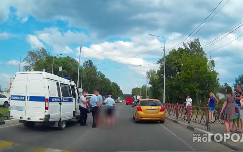 Под колесами - трехлетний малыш: женщину с ребенком сбили в Рыбинске