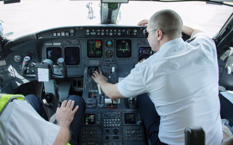 Туношна возобновляет рейсы до Санкт-Петербурга: расписание и цена билетов