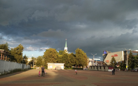 Жара и гроза с градом: МЧС обещает светопреставление ярославцам