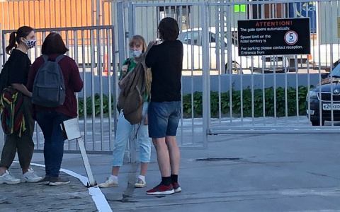 Источник - на ваших ногах: как ковид передается через обувь