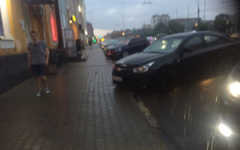 Будет искрить и сдувать: аномальную неделю предрекли синоптики ярославцам