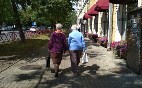 Толпа пенсионеров устроила бунт из-за 600 тысяч: ярославцам раскрыли новую схему мошенников