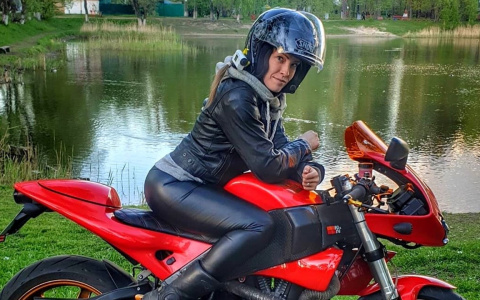 Разбилась насмерть: известная байкерша погибла по дороге в Ярославль