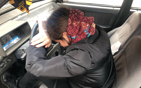 "Покупайте новые": в России хотят запретить старые авто