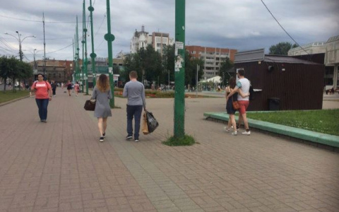 Работает только папа: готовят выплаты для семей с домохозяйками