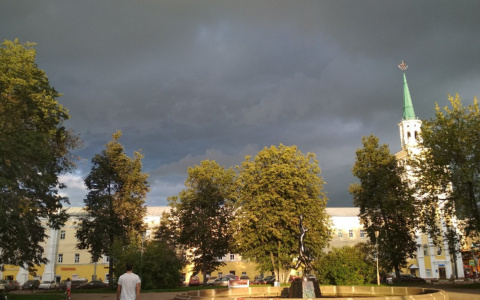 На дорогах станет опаснее: экстренное предупреждение от МЧС в Ярославле