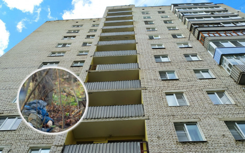 Тапочки разлетелись в стороны: тело ярославны нашли во дворе жилого дома