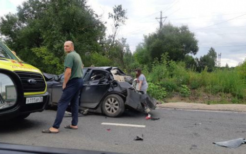 "В черной машине был ребенок": очевидцы о массовом ДТП под Ярославлем