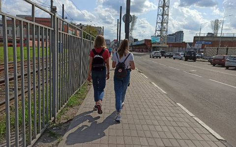 Выплаты перед 1 сентября: кому и сколько планируют дать денег