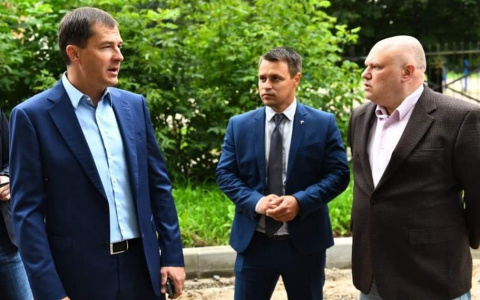 "Вы дети с диатезом после конфет": из-за ремонта двора депутат проехался по общественникам в Ярославле