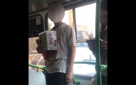 "На остановке ждали подельники": ярославцы требуют разобраться с лже-волонтерами в маршрутках