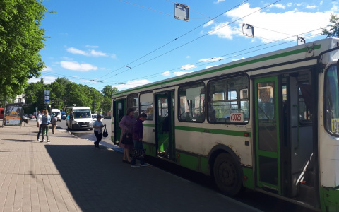 На Красной площади в Ярославле установят светофоры: назвали сроки