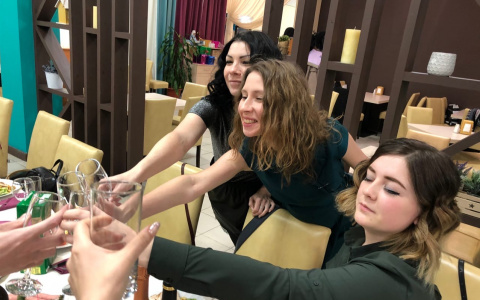 В Новый год работаем: обнародовали график выходных на 2021 год