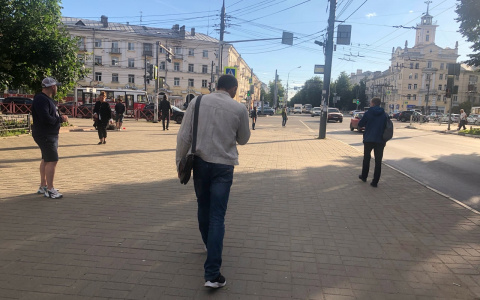 Выплаты без документов получат россияне до конца августа: кому