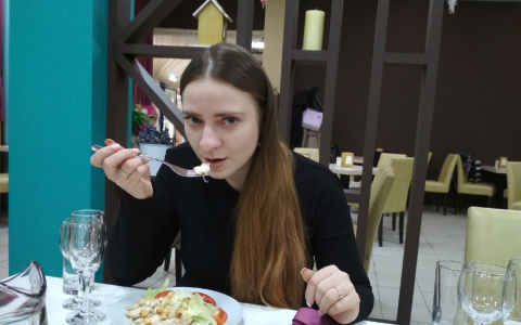 Дамы тяжелее: вывели новую форму нормы веса