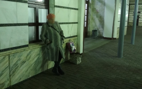 Отложенные на похороны миллион рублей забрали жулики у бабушки из Ярославля