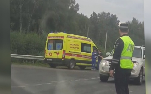 Врачи выбегают из реанимации: подробности ДТП на трассе под Ярославлем