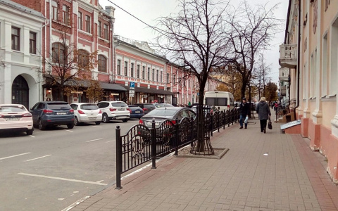 В центре Ярославля запретят парковку на один день: где и когда