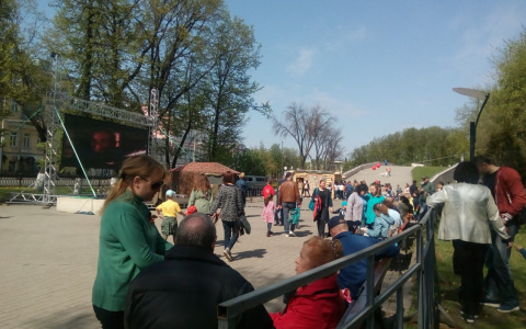 В Ярославле артисты массово заболели COVID-19: подробности