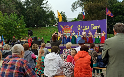 Песни, игры и полевая кухня: в Ярославле прошел фестиваль казачьей культуры