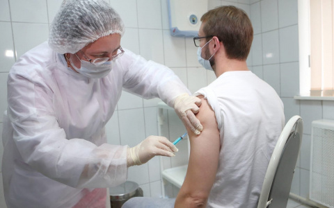 Восемь миллионов доз вакцины от ковида выпустит завод в Ярославле за месяц