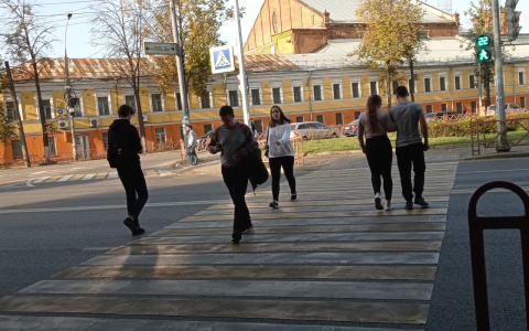 Оба плохие: назвали два сценария развития пандемии в России