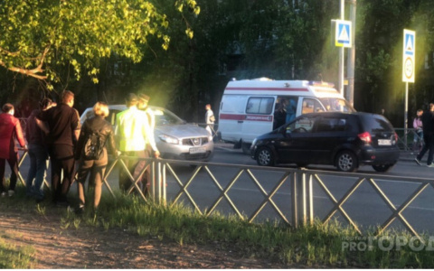 Ребенка увезли на скорой: женщина-водитель сбила школьника под Ярославлем