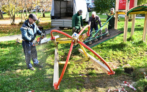 В Ярославле демонтируют старые детские городки: как заказать новый
