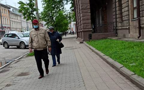 Будете в шоке: как долго коронавирус живет на коже человека