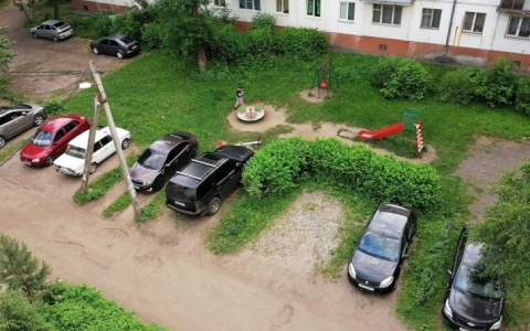 Ярославцев начали массово штрафовать за парковку: результаты первых рейдов